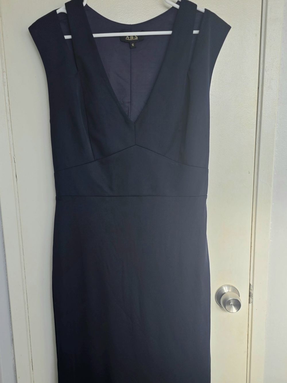 ABS V-Neck Sleeveless Navy Sheath Dress